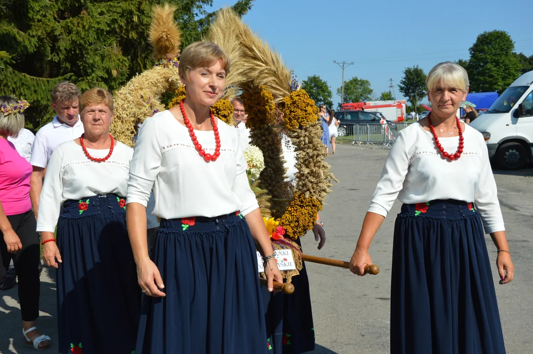 W niedzielę w Józefowie nad Wisłą odbyły się Dożynki Gminne