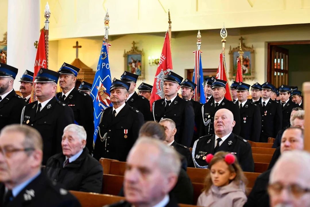 Zarzec Łukowski Msza Św. w intencji zmarłych strażaków z gminy Łuków