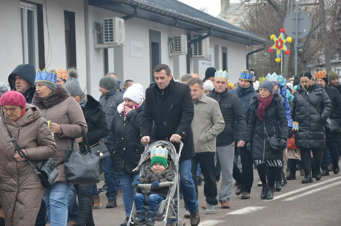 Orszak Trzech Króli przeszedł ulicami Chodla