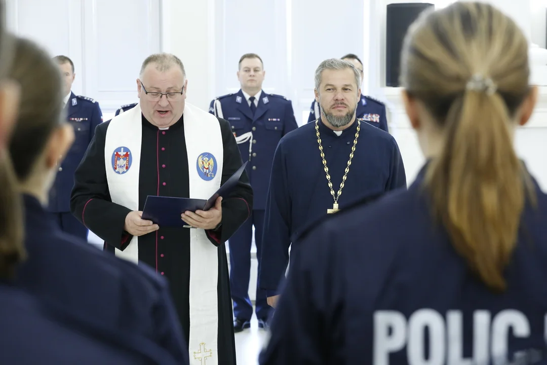 Lublin: Kolejni nowi policjanci zaczynają służbę