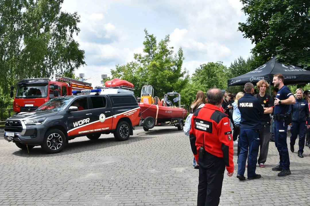 Polarnicy, policja i Szarik na jednej scenie – niezwykła lekcja bezpieczeństwa w Muzeum Badań Polarnych