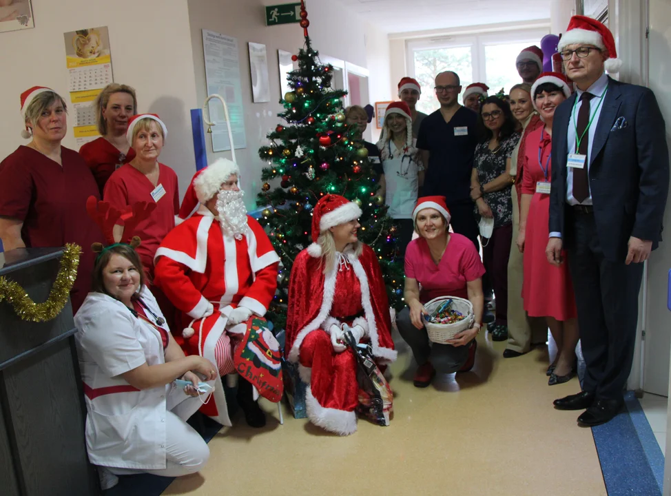 Mikołaj w szpitalu w Lubartowie (zdjęcia) - Zdjęcie główne