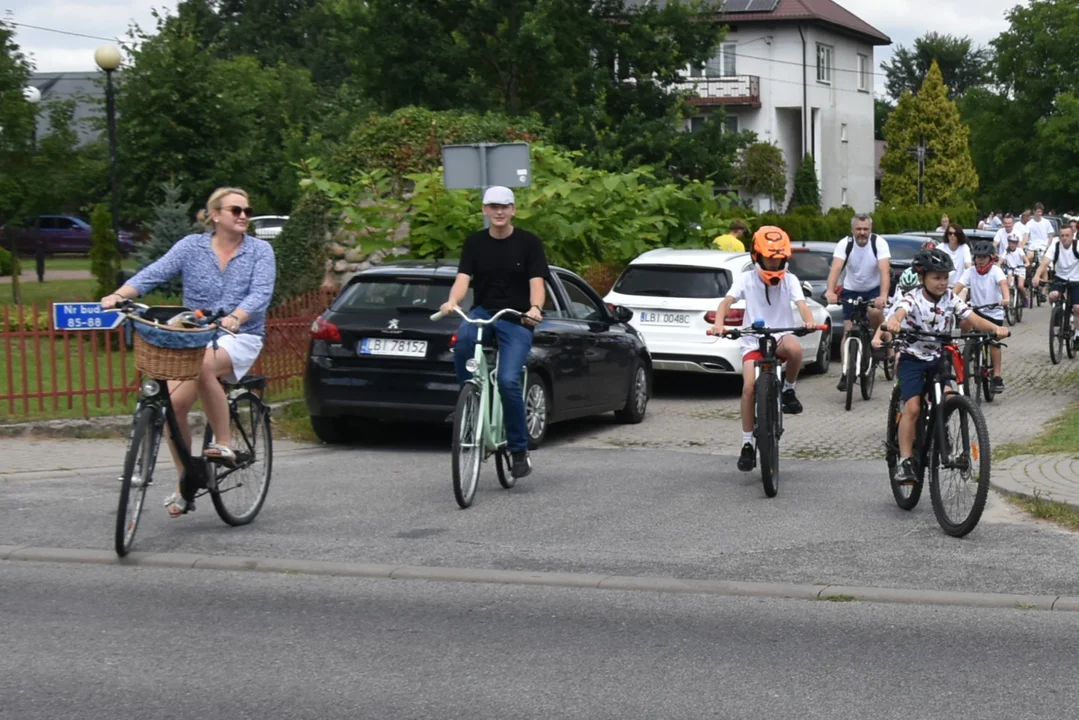 Ponad 150 rowerzystów na starcie i 11 drużyn piłkarskich. Za nami kolejna edycja OSP Jelnica „Na sportowo” - Zdjęcie główne