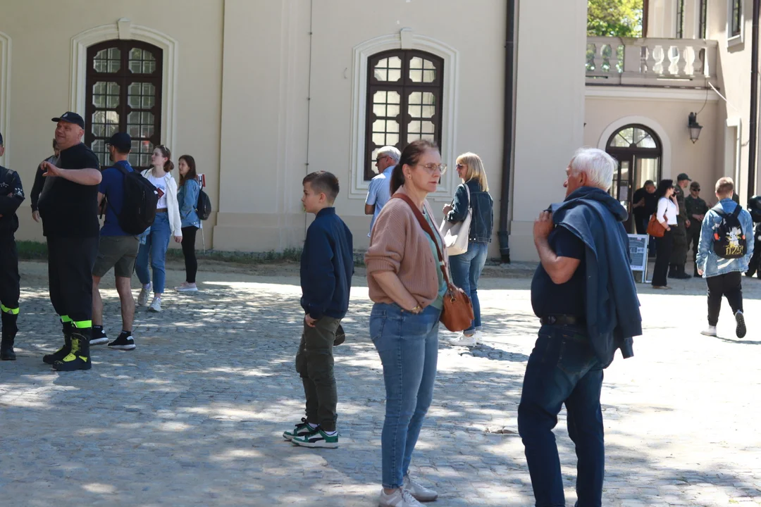Mundurowa Majówka w Kozłówce
