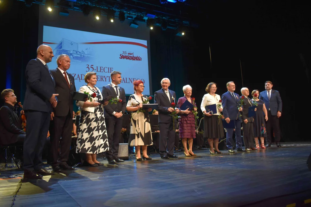 Odznaczenia na 35-lecie Samorządu Terytorialnego w Puławach