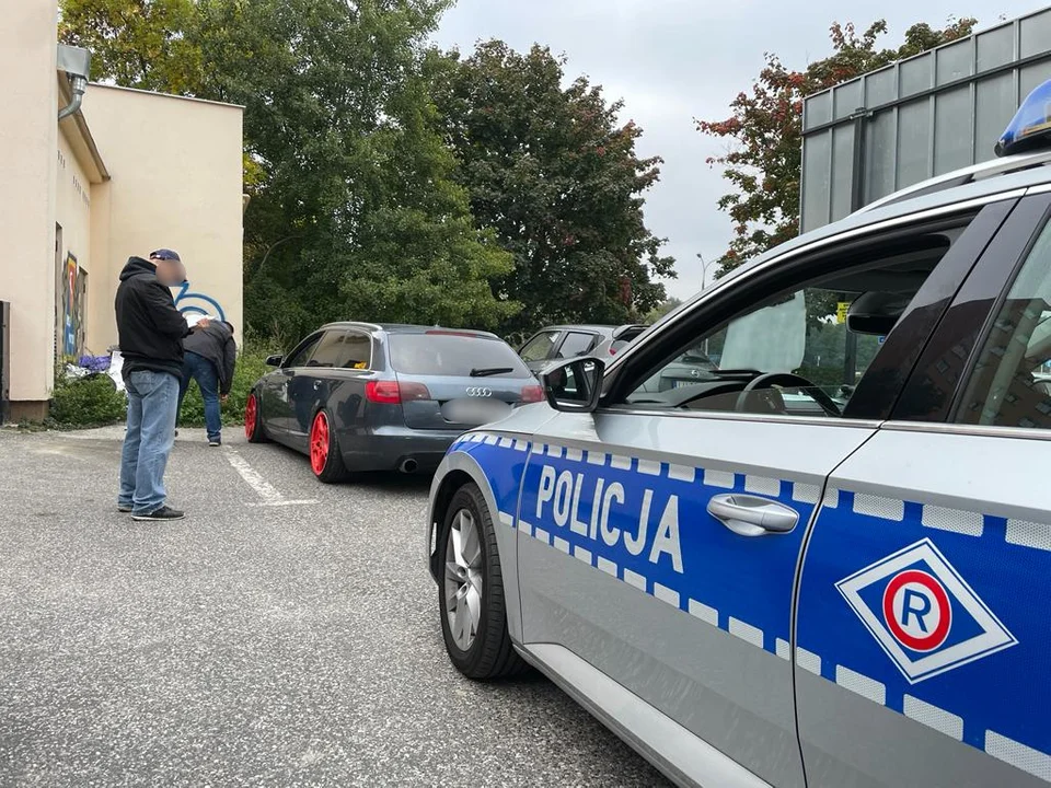 Lublin: Policja najpierw zatrzymała zbyt głośnego kierowcę. Potem "wpadł" diagnosta