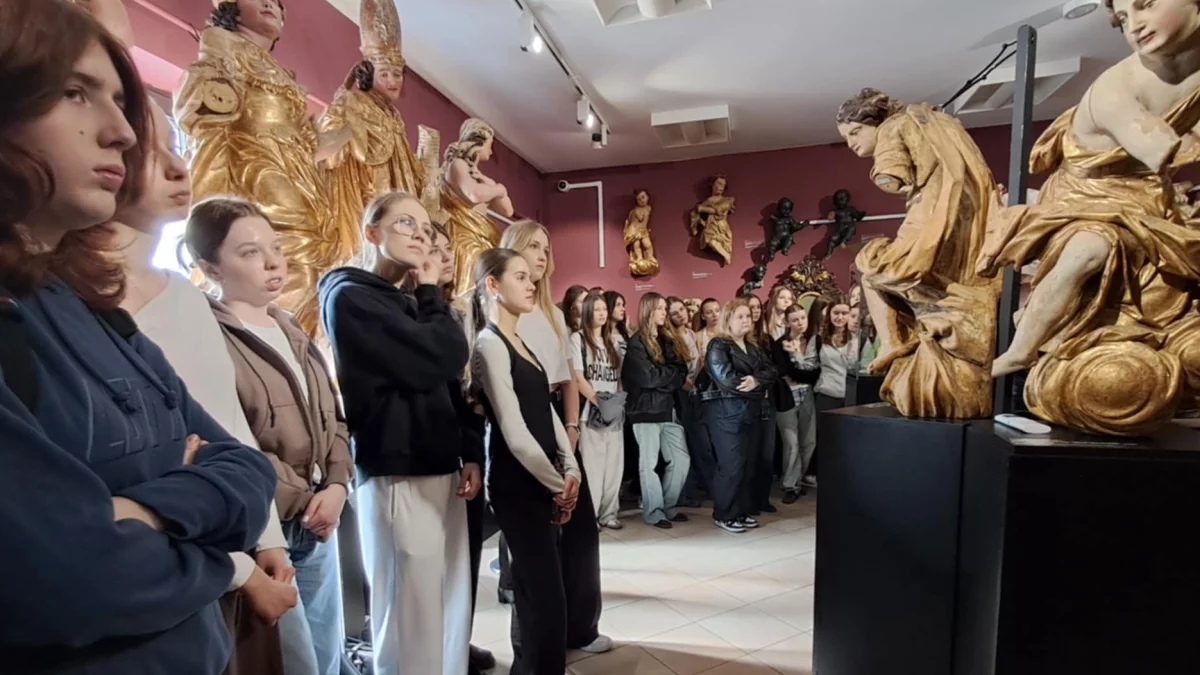 Niezwykła wystawa w Muzeum Ziemi Biłgorajskiej (foto) - Zdjęcie główne