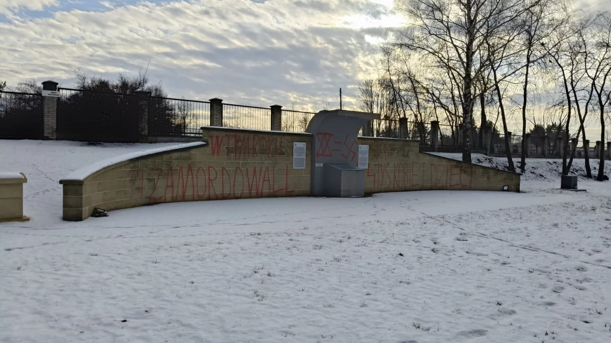 Będzie międzynarodowy skandal? Bara ostro do burmistrza: żądam (nie proszę) natychmiastowej reakcji! (foto) - Zdjęcie główne