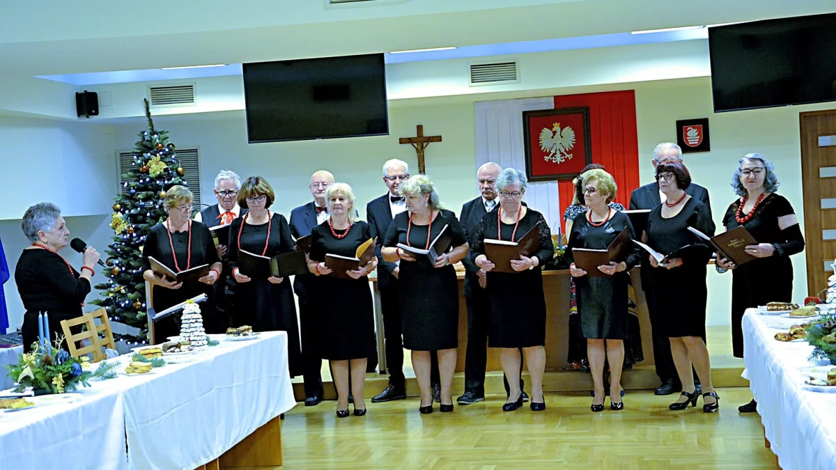 Seniorzy zapraszają na "Wieczornicę". Wstęp wolny - Zdjęcie główne