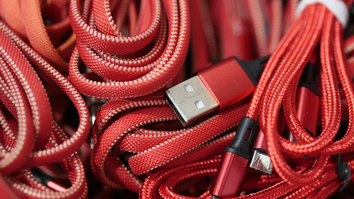 Jak dbać o kabel USB, by służył jak najdłużej? - Zdjęcie główne