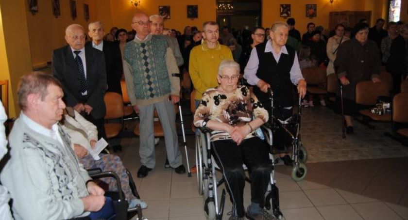 Wielki Czwartek w DPS dla Kombatanów  - Zdjęcie główne