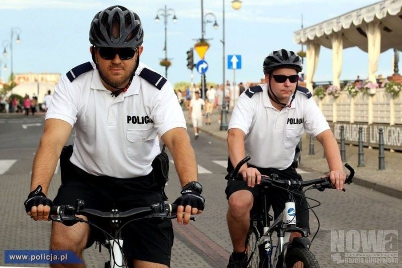 Policjanci na rowerach - Zdjęcie główne