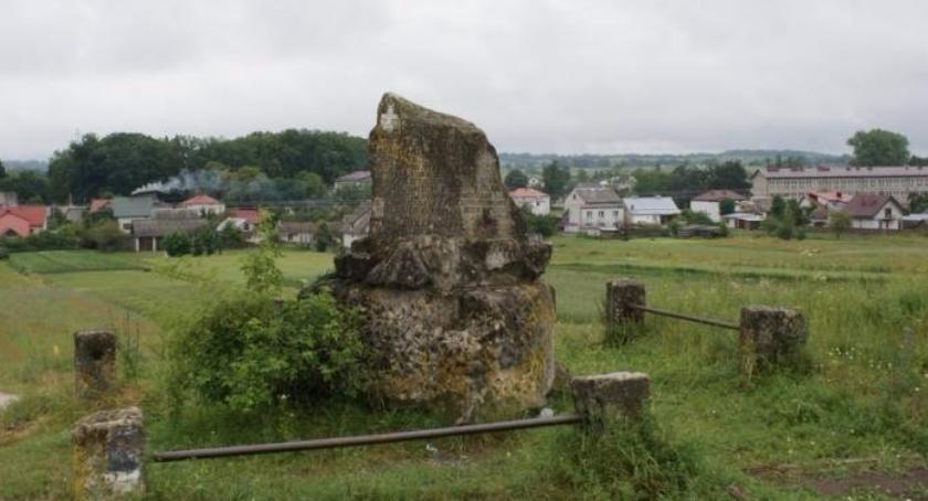 Dekomunizacja trwa - Zdjęcie główne