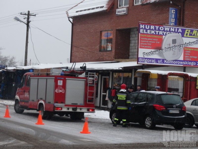 Wypadek na skrzyżowaniu [AKTUALIZACJA] (foto) - Zdjęcie główne