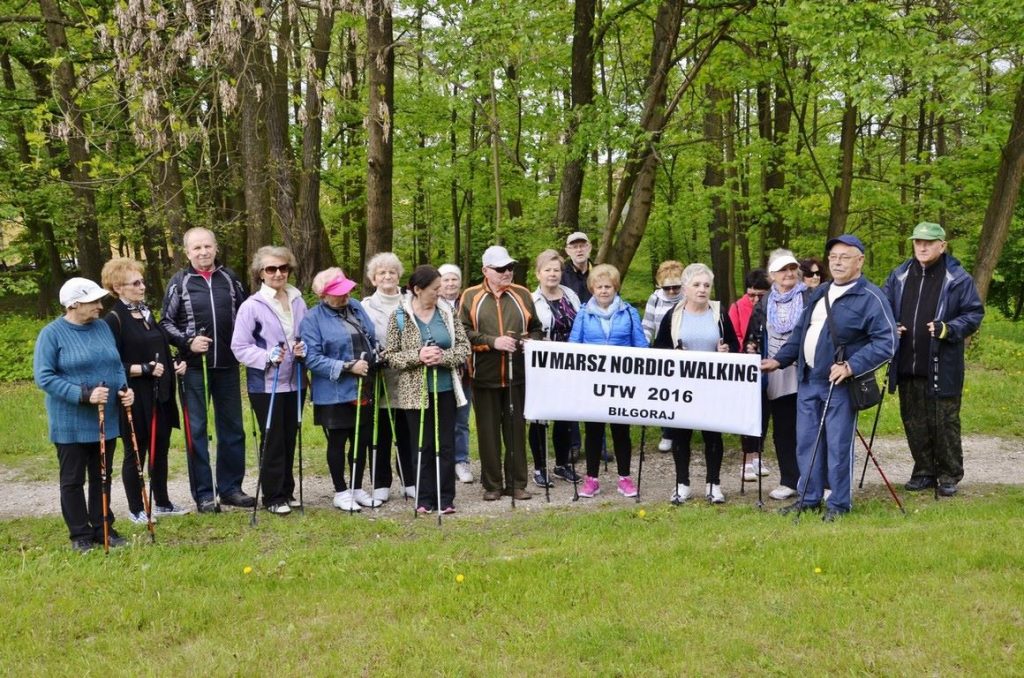 Seniorzy maszerują - Zdjęcie główne