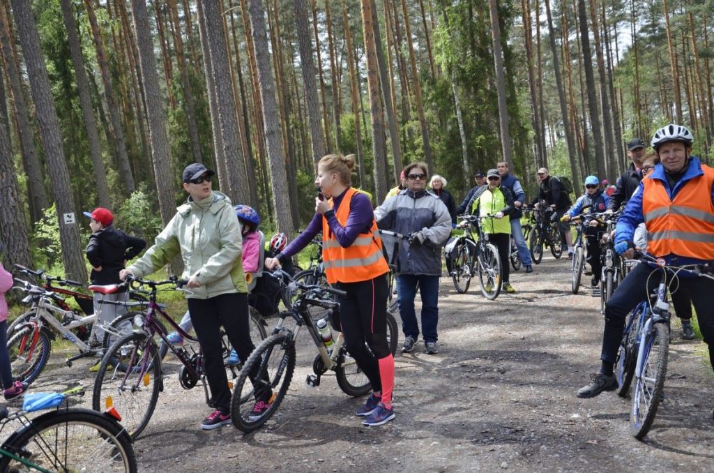 Rowerzyści na "Głuszcowym Szlaku" - Zdjęcie główne