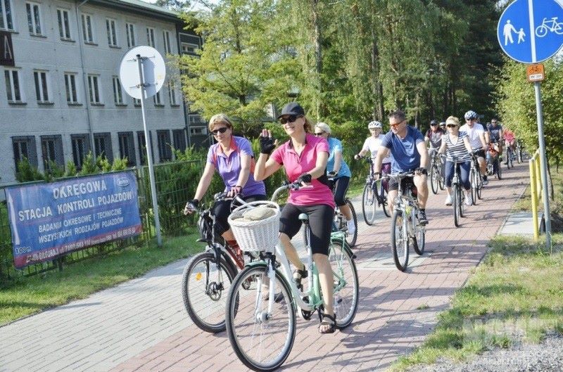 Rowerami do miejsca pamięci (FOTO) - Zdjęcie główne