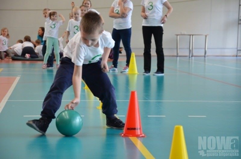 Przedszkolaki powitały wiosnę na sportowo - Zdjęcie główne