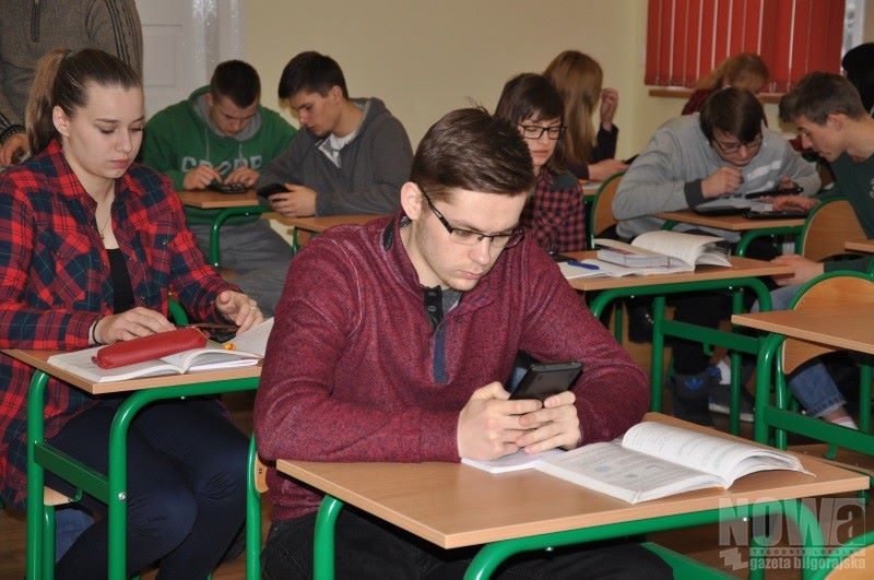 Matematyczny eksperyment w Zespole Szkół Drzewnych i Ochrony Środowiska w Zwierzyńcu - Zdjęcie główne