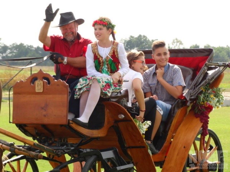 W podzięce za zebrane plony (foto) - Zdjęcie główne