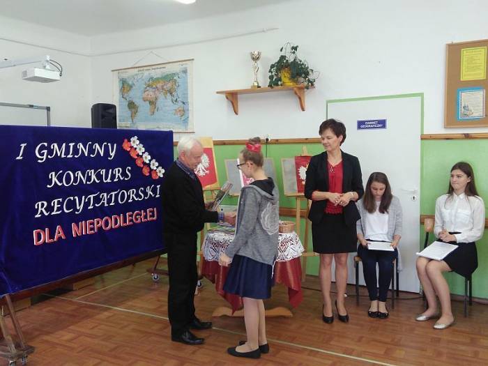 Dla Niepodległej we Frampolu - Zdjęcie główne