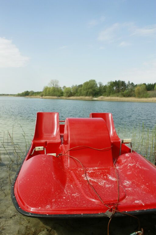 Zabrali rowerek, zostawili na środku zalewu i uciekli. Teraz szuka ich policja - Zdjęcie główne