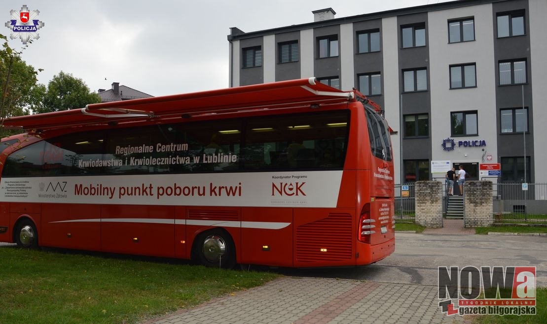 Policjanci i PCK we wspólnej akcji poboru krwi - Zdjęcie główne