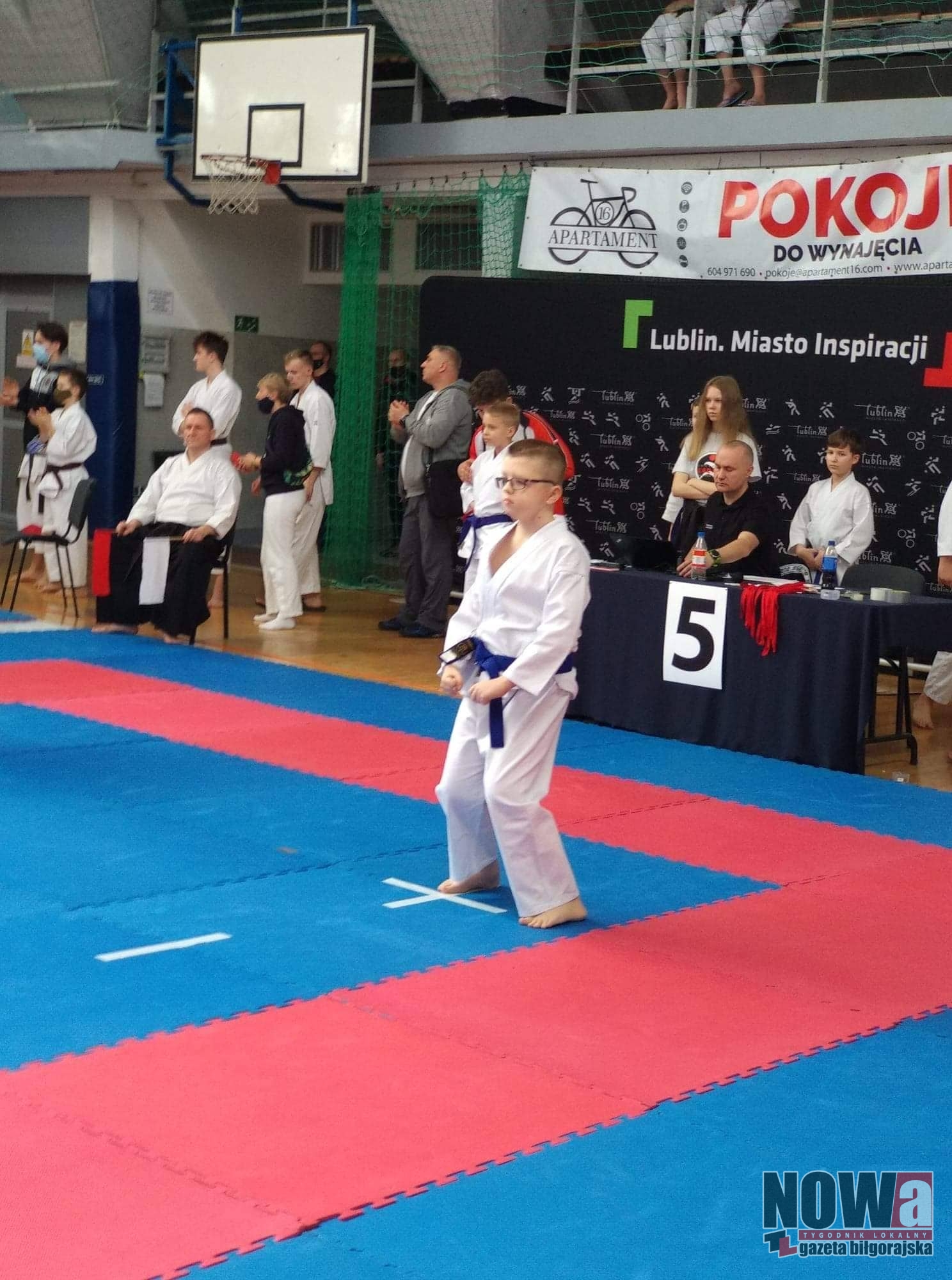 Aleksandra Wicher na podium Traditional Karate Games - Zdjęcie główne