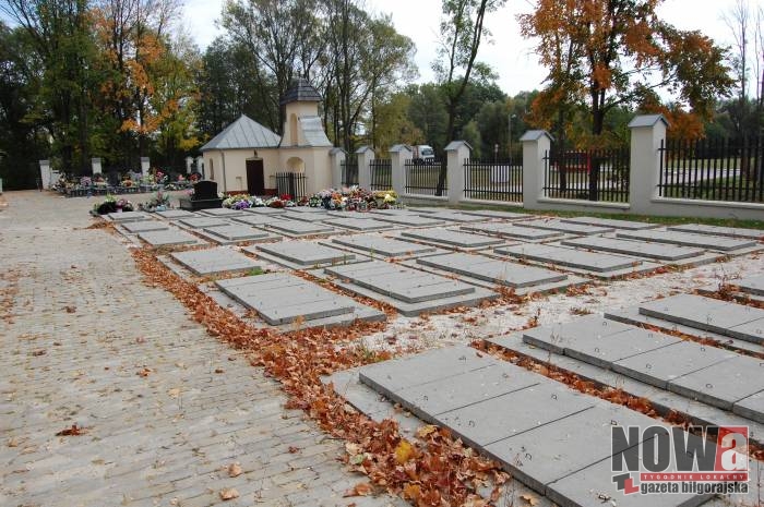 Na lapidarium tylko urny - Zdjęcie główne