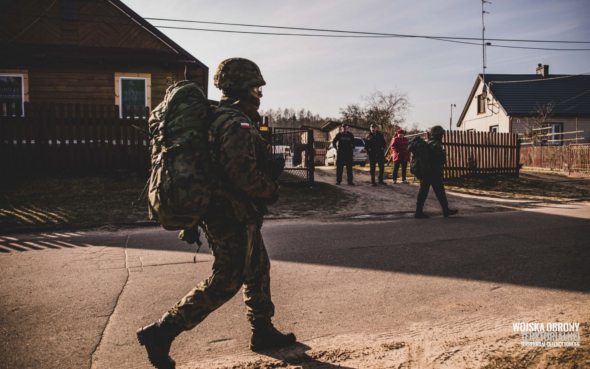 Ruszają ćwiczenia WOT na ścianie wschodniej - Zdjęcie główne