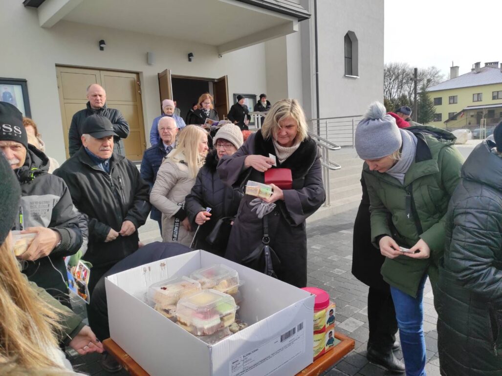 Ciasta "pomogły" Kubusiowi. Zebrano prawie 14 tys. zł - Zdjęcie główne