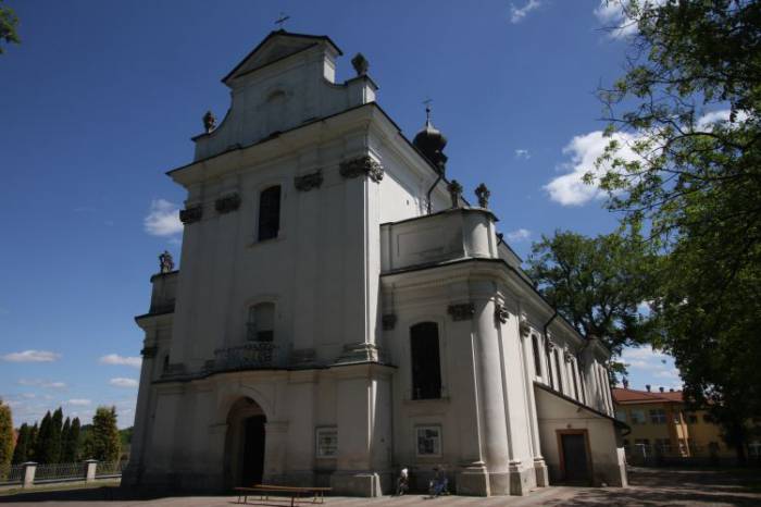 Poznajcie nasze parafie: Parafia pw. Przemienienia Pańskiego w Tarnogrodzie - Zdjęcie główne