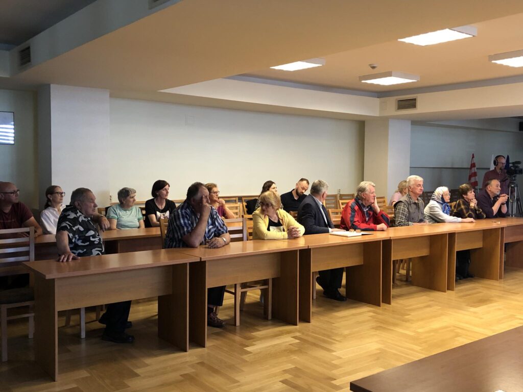 Mieszkańcy ulicy Bagiennej nie wytrzymali! Zobaczcie co się dzieje w ratuszu - Zdjęcie główne