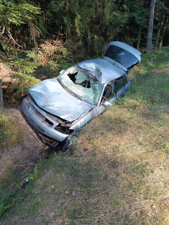Niebezpieczny wypadek w gminie Józefów (foto) - Zdjęcie główne