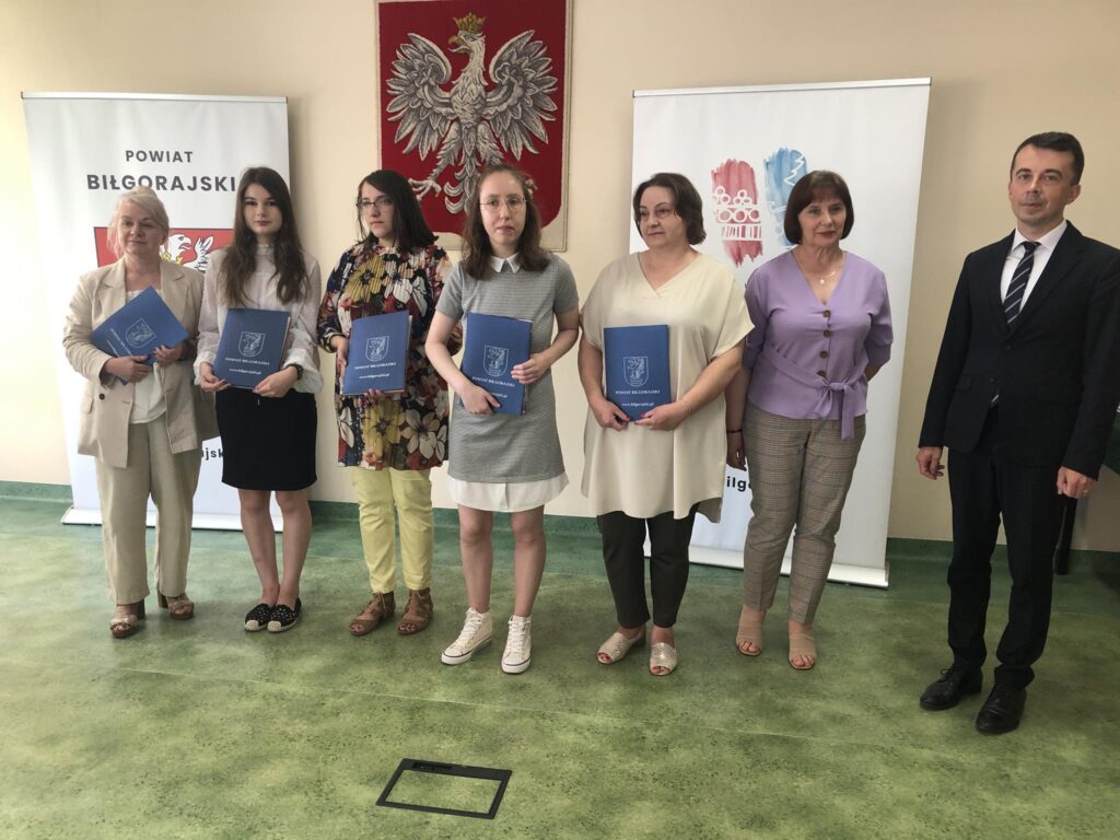 To najlepsi uczniowie w powiecie biłgorajskim (foto, lista nagrodzonych) - Zdjęcie główne