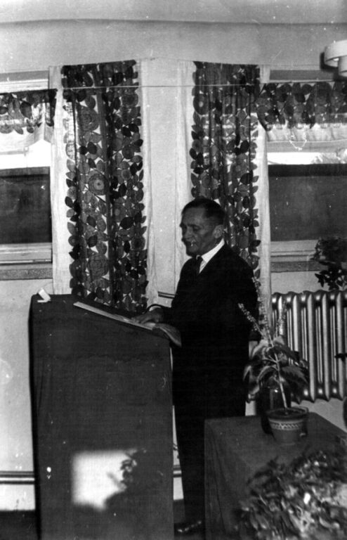 Poznajecie człowieka ze zdjęcia? Jedna z wizytówek Biłgoraja - Zdjęcie główne