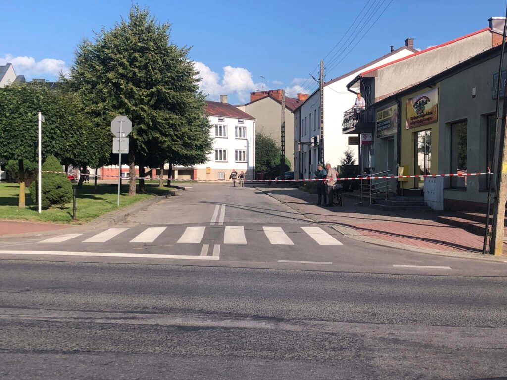 Uroczystości we Frampolu. Jarosław Kaczyński nie dotarł (foto) - Zdjęcie główne