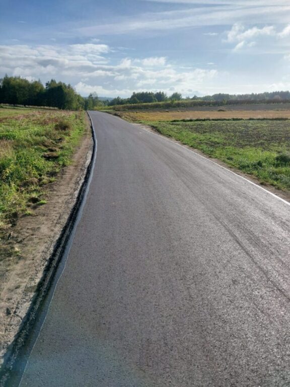 Frampol bierze się za drogi - Zdjęcie główne