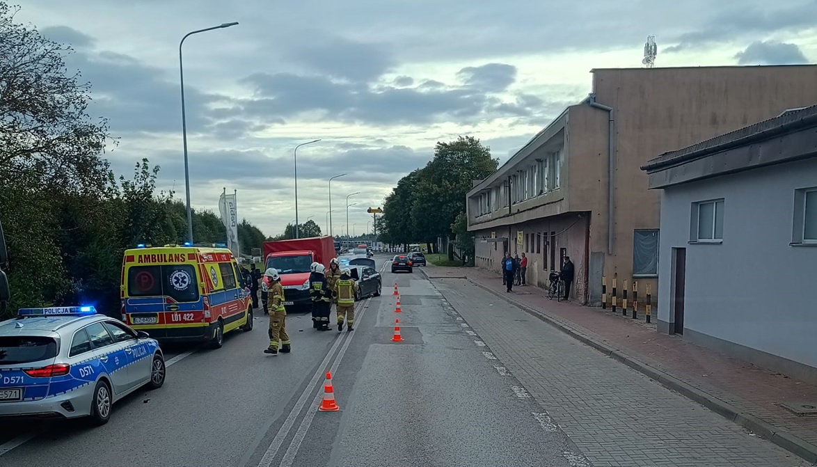 Trzy zastępy Straży Pożarnej na miejscu. Wypadek we Frampolu - Zdjęcie główne