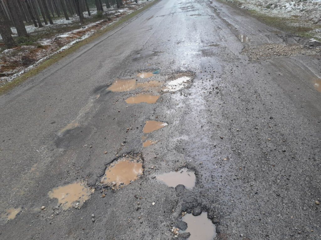 To naprawdę nazywa się "droga" ? I to w powiecie biłgorajskim - Zdjęcie główne