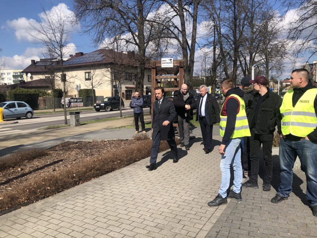 Krzysztof Bosak w Biłgoraju. A kto na spotkaniu wyborczym? (foto) - Zdjęcie główne