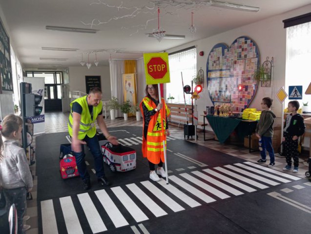 W Tereszpolu dbają o bezpieczeństwo uczniów (foto) - Zdjęcie główne