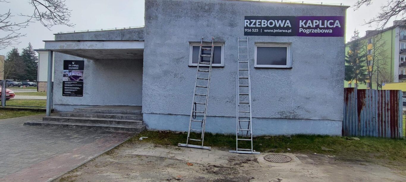 Usunęli.  Zakład pogrzebowy zniknął z budynku szpitala (foto) - Zdjęcie główne