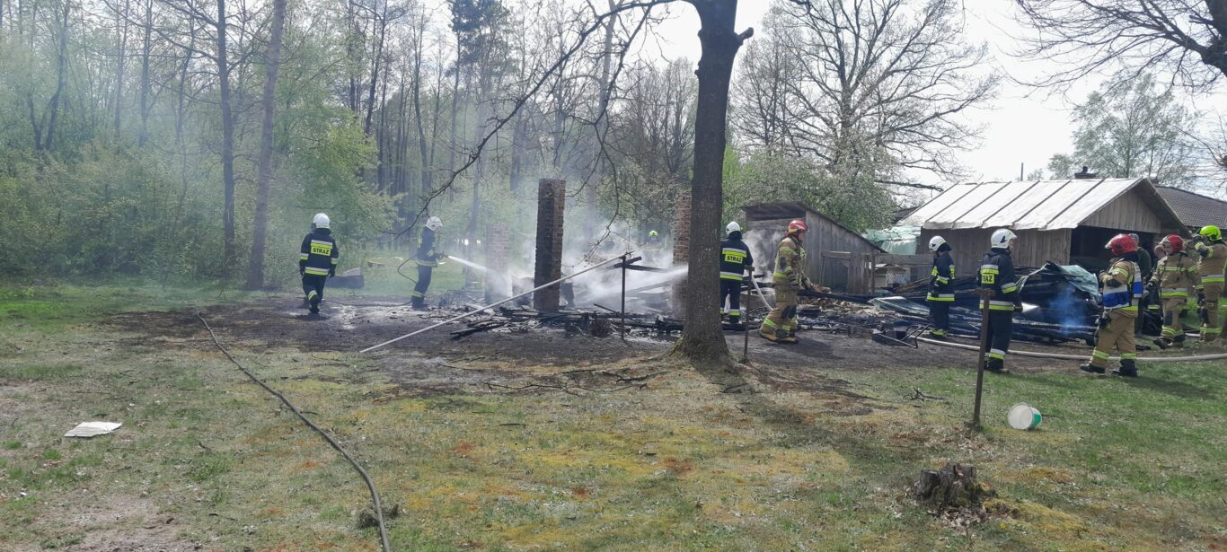 Pożar w gminie Biłgoraj. Są straty (foto) - Zdjęcie główne