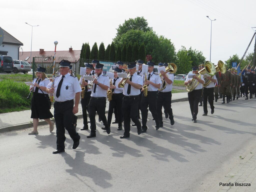 W Biszczy nie tylko rocznica i konstytucja   (foto) - Zdjęcie główne