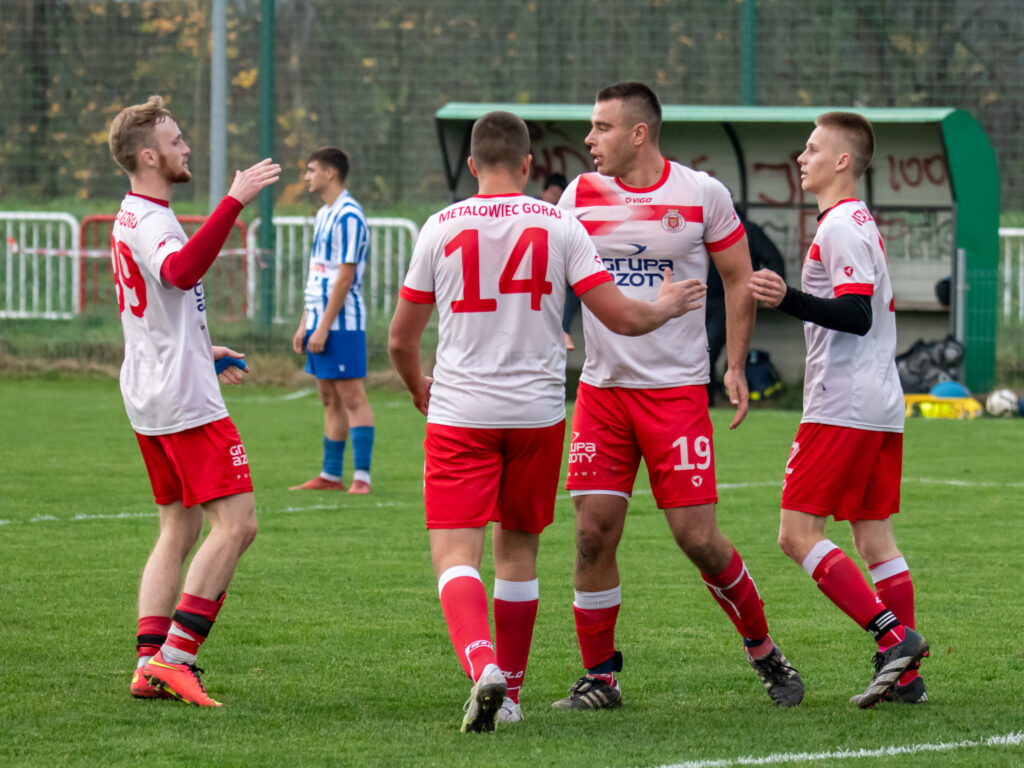 Derby powiatu w piłkarskiej okręgówce - Zdjęcie główne