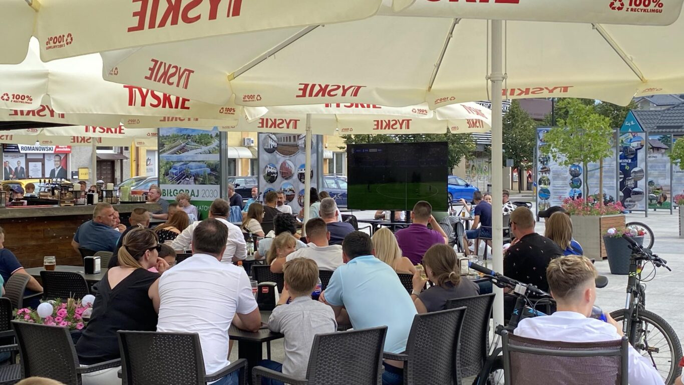 Tak Biłgoraj kibicuje polskim piłkarzom (foto,video) - Zdjęcie główne