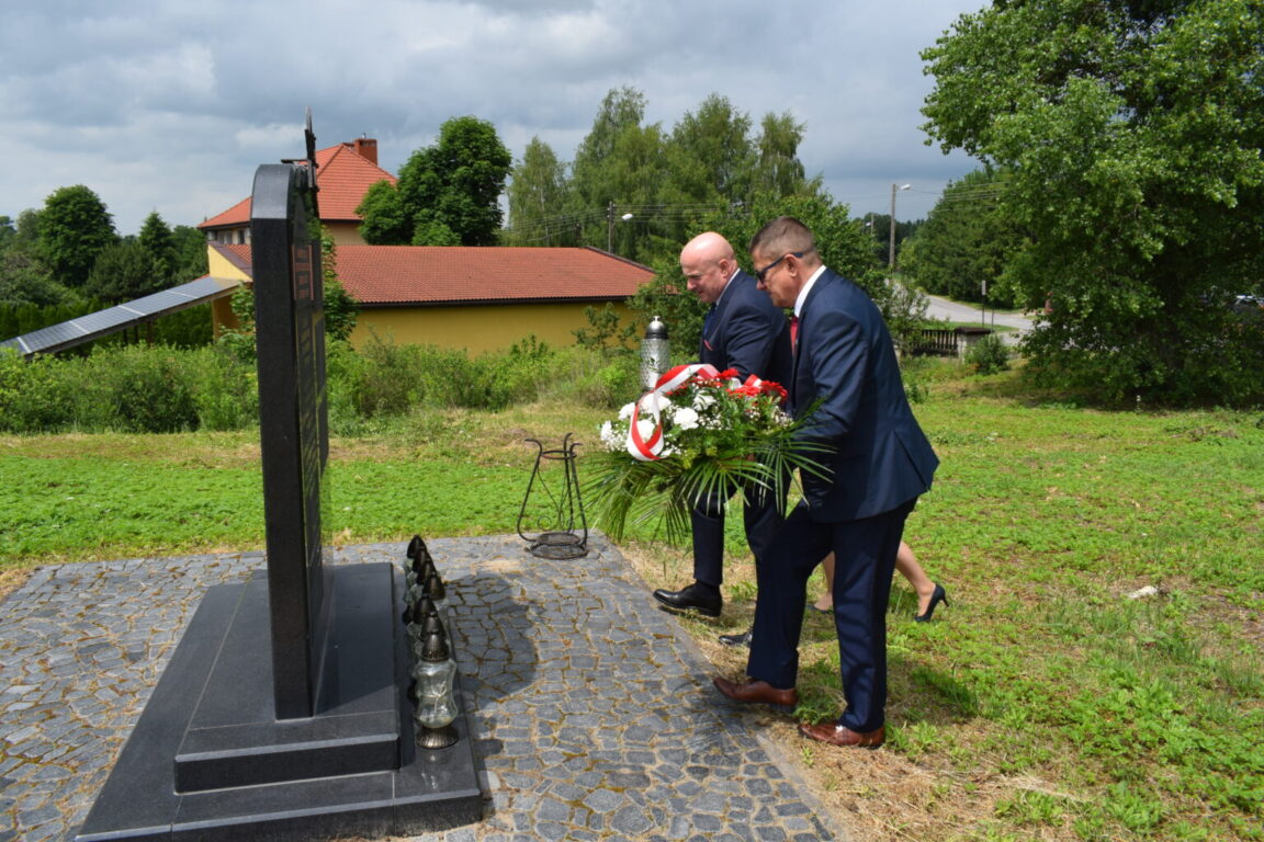 Marszałek we Frampolu. Jest nowa tablica (foto) - Zdjęcie główne