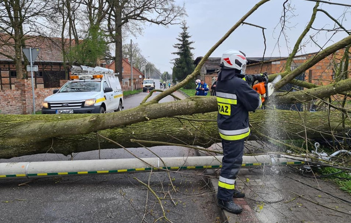 Straty po burzy w powiecie cały czas wychodzą - Zdjęcie główne