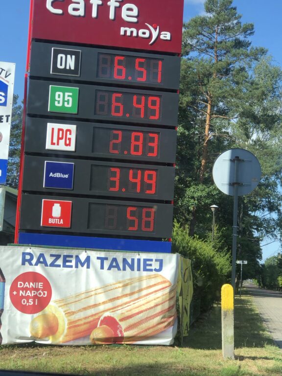 Gdzie w powiecie paliwo po 5,19 złotych ?  (foto) - Zdjęcie główne